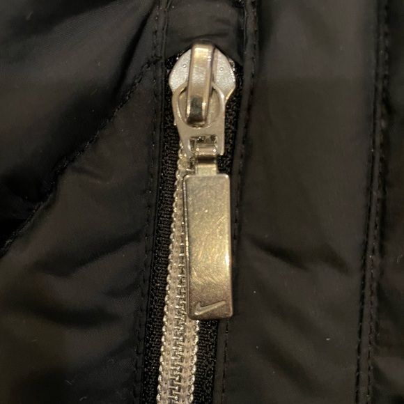 Nike Reversible Puffer Vest - Picture 3 of 5